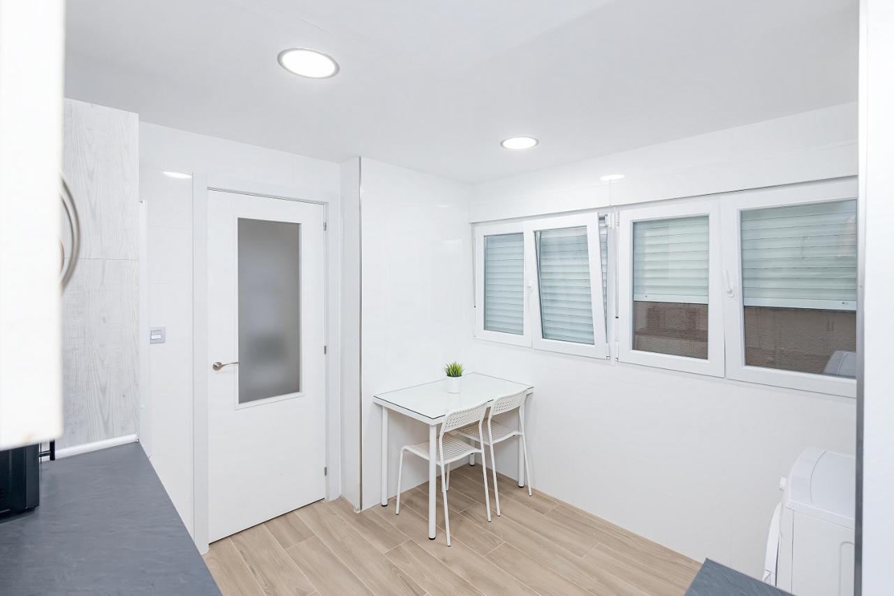 Апартаменты Apartamento Puerto Sol Y Mar Фуэнхирола Экстерьер фото